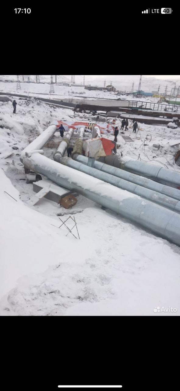 Укладка технологических трубопроводов в траншею зимой